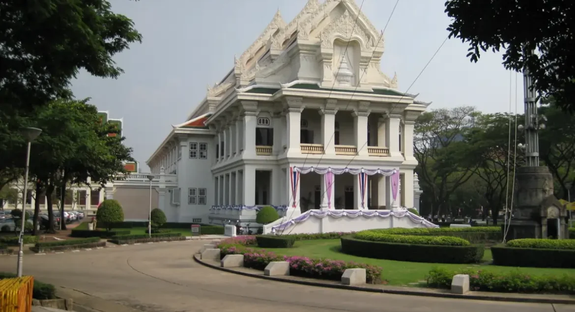 Thai Universities That Offer Scholarships to International Students