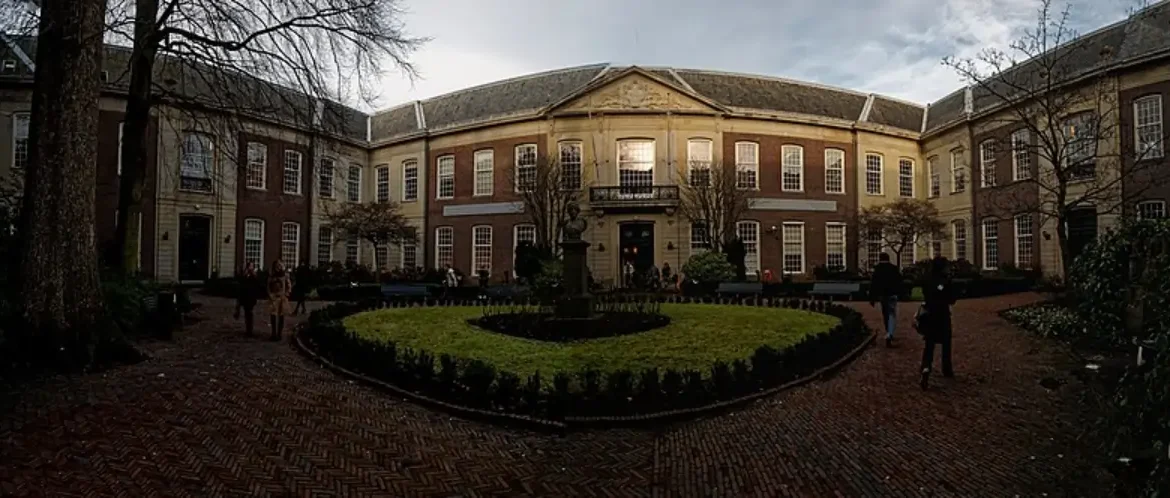 University of Amsterdam Merit Scholarship 2025