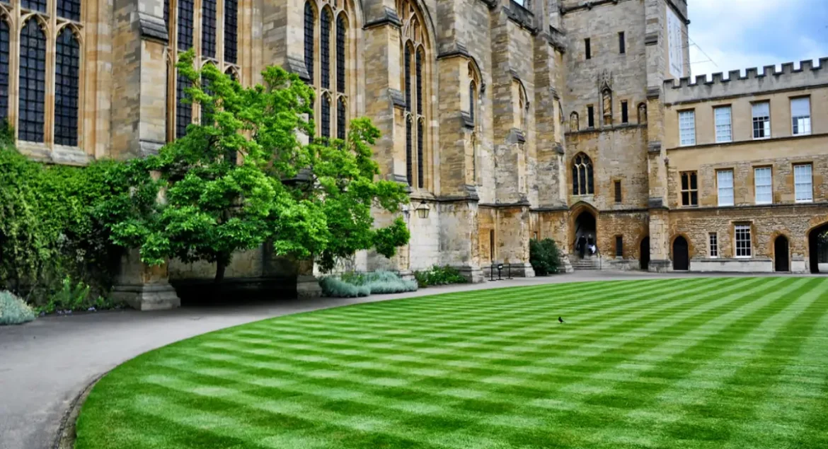 University of Oxford Wolfson Scholarships 2025/2026